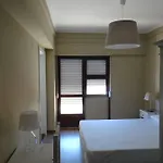 בית הארחה Dome Alvares Cabral ליסבון