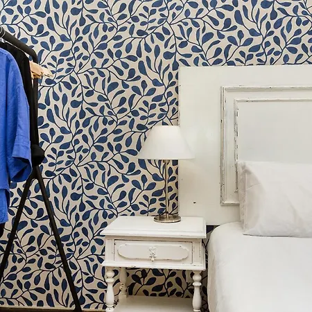 Guest house Dome Alvares Cabral Lisbon