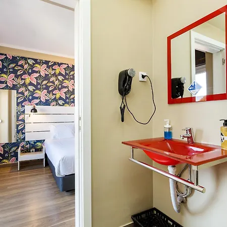 Dome Alvares Cabral Guest house Lisbon