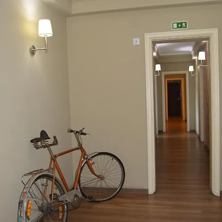 Dome Alvares Cabral Guest house Lisbon
